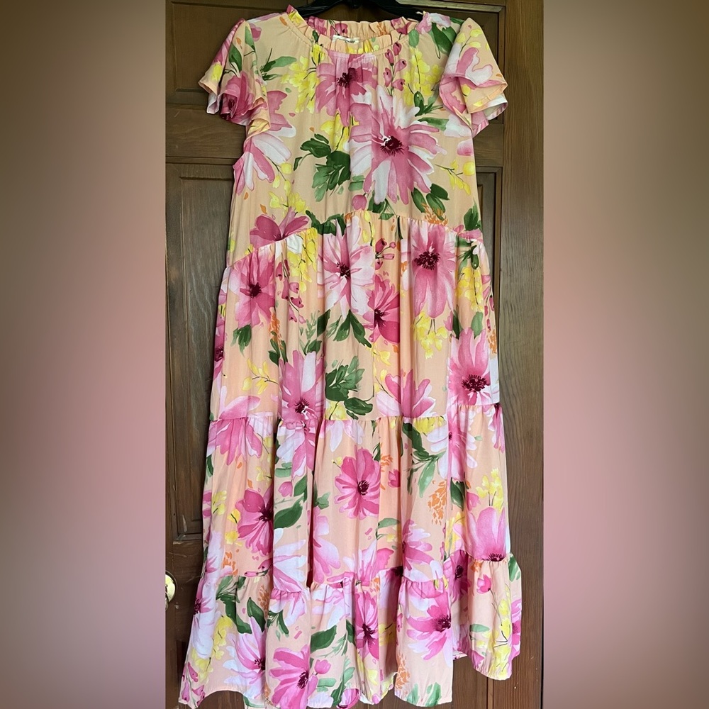Pink Floral Tiered Maxi Dress with Pink Yellow and Green Blooms. Size Small New!